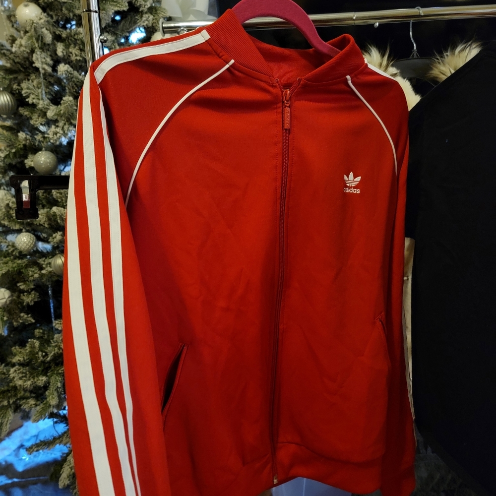 Adidas Red Jacket With Zipper pockets Excellent condition WORN ONCE